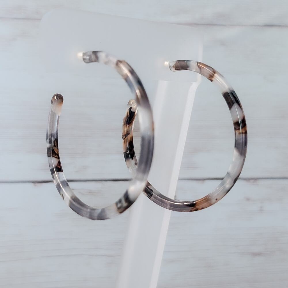 Vintage Stud Earrings Stunning Brown/Gray/White Hoops